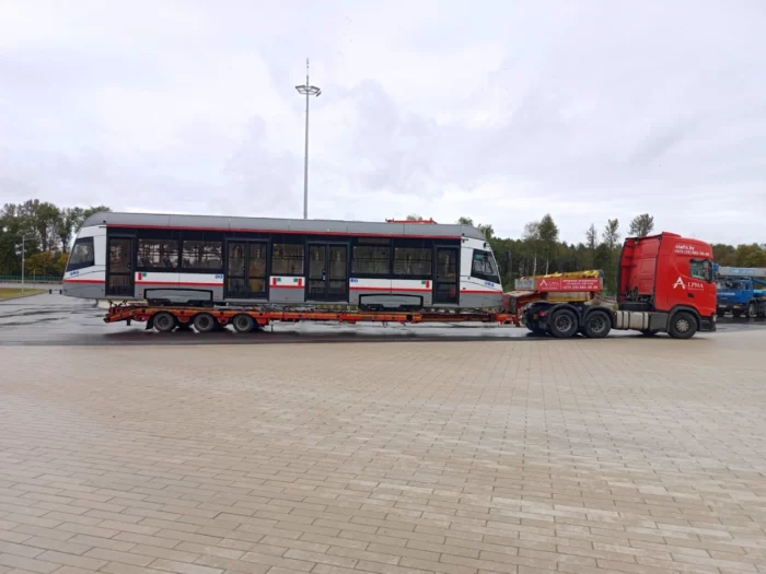 Перевозка трамвая